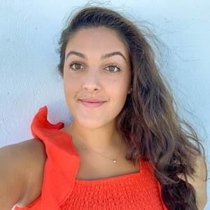 Meet your Posher, Daniela